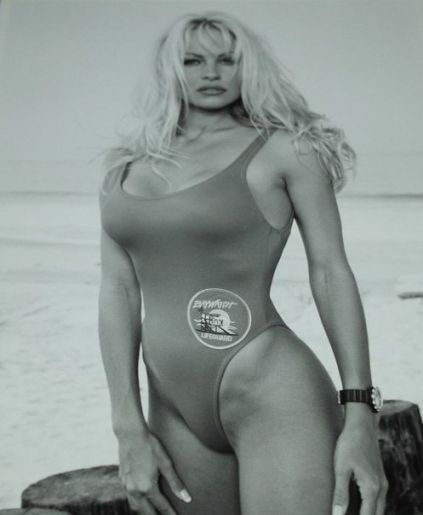 Голая Памела Андерсон фото 13