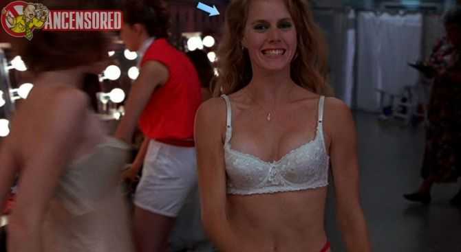 Голая Эми Адамс фото 3