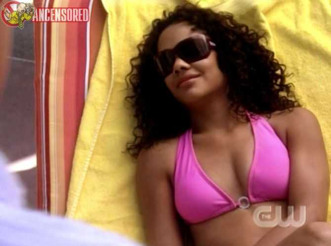 Голая Тесса Томпсон фото 1