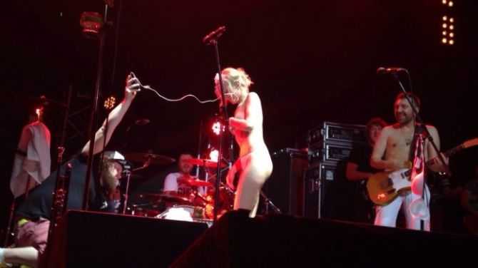 Голая Алиса Вокс фото 14