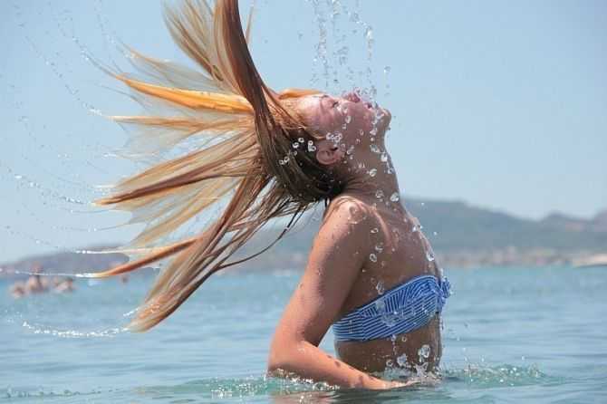 Голая Агата Муцениеце фото 14