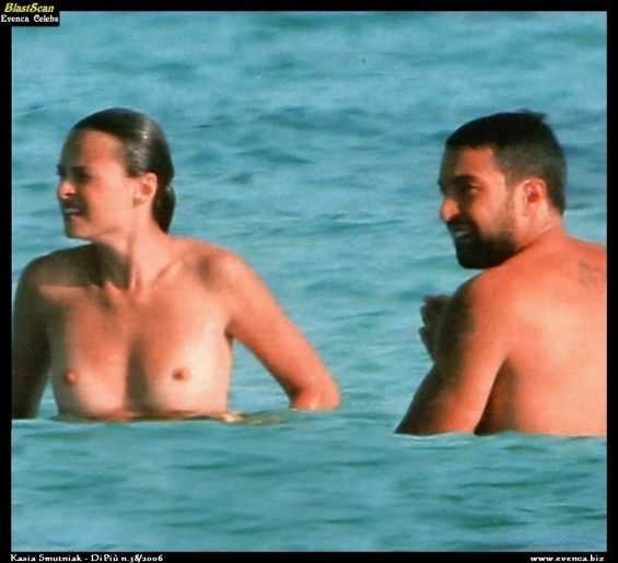 Голая Касия Смутняк фото 15