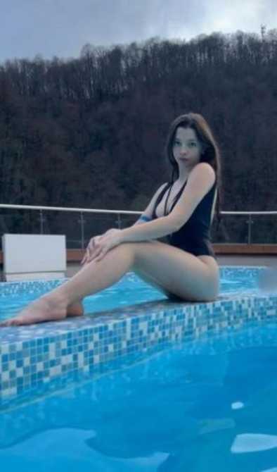 Голая Полина Гухман фото 10