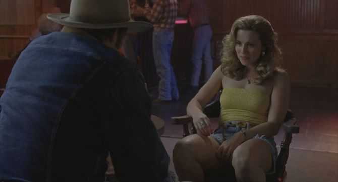 Голая Линда Карделлини фото 10