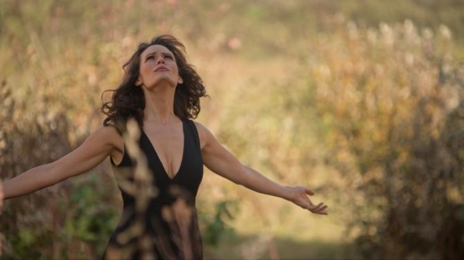 Голая Эмили Суоллоу фото 1