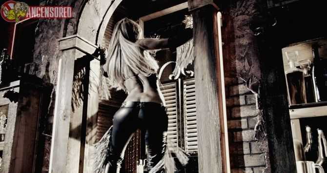 Голая Джессика Альба фото 15