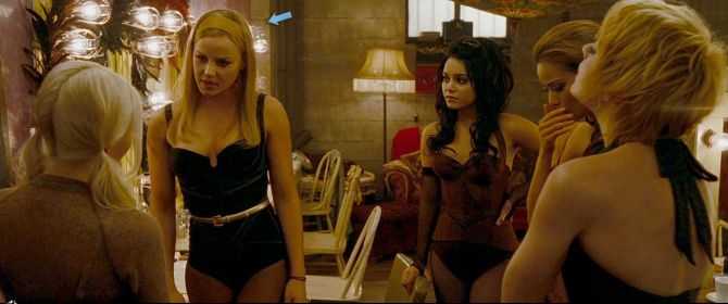 Голая Эбби Корниш фото 13