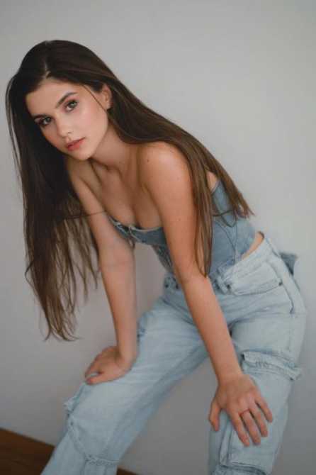 Голая Полина Денисова фото 8