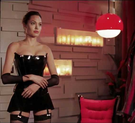 Голая Анжелина Джоли фото 44