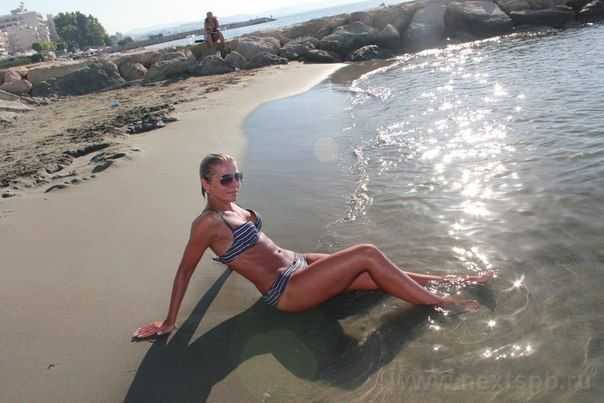 Голая Елена Купрашевич фото 4