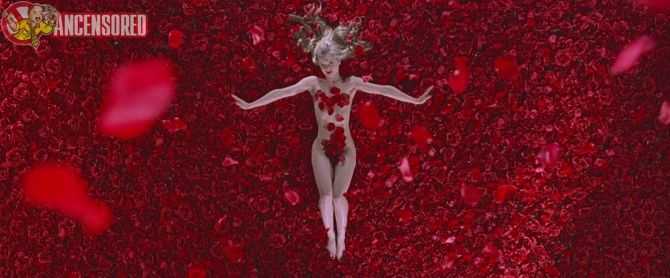 Голая Мина Сувари фото 3