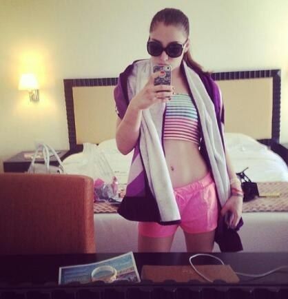 Голая Алия Мустафина фото 3