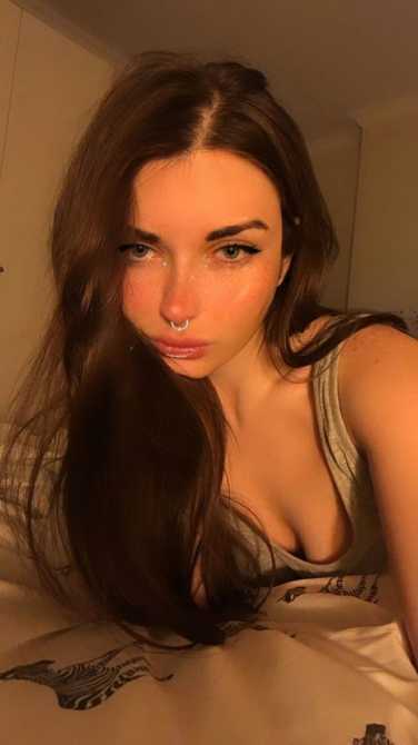 Голая Аринян фото 9