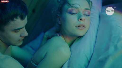 Голая Анастасия Крылова фото 3