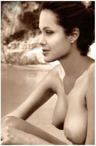 Голая Анжелина Джоли фото 18