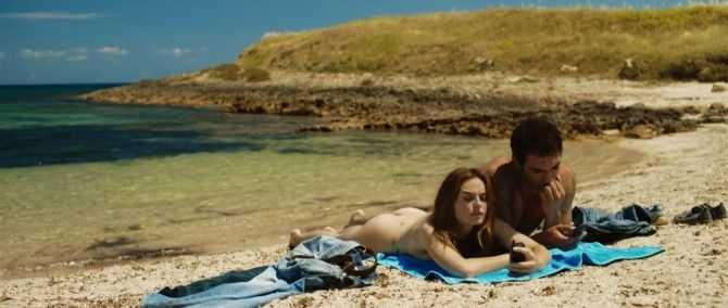 Голая Касия Смутняк фото 13