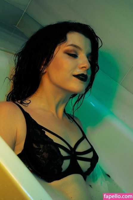 Голая Оляша фото 4