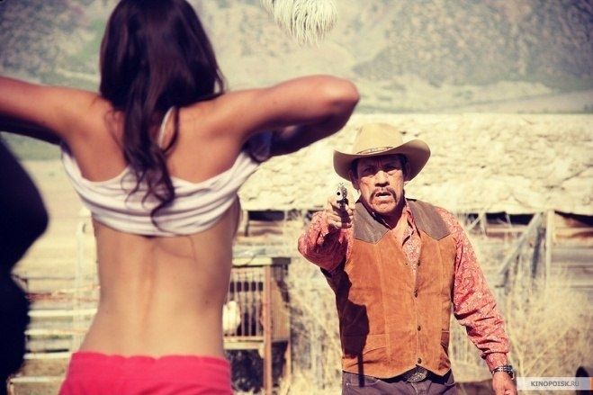 Голая Алиса из Лондонграда фото 5