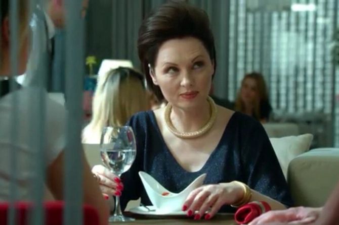 Голая Элеонора  из Кухни фото 4