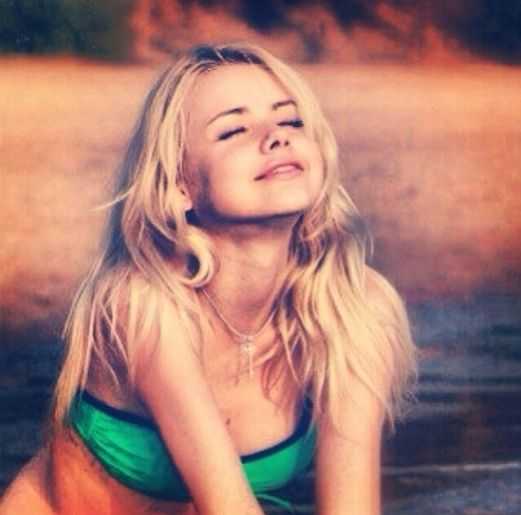 Голая Анастасия Акатова фото 14