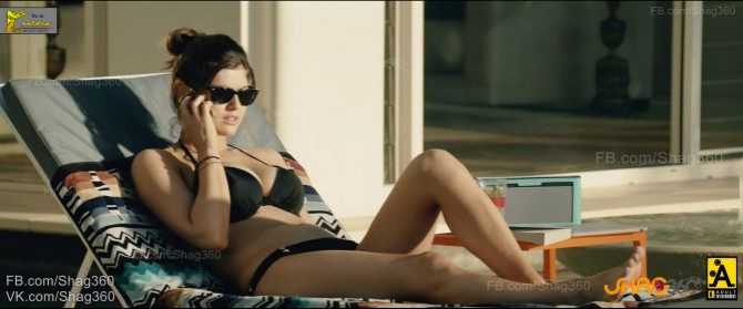 Голая Александра Даддарио фото 46