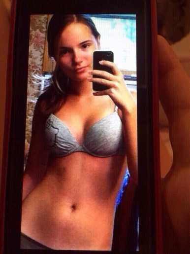 Голая Саша Спилберг фото 13