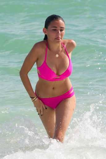 Голая Мэдисон Бир фото 8