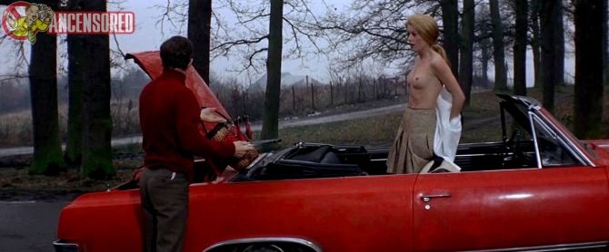 Голая Катрин Денев фото 7