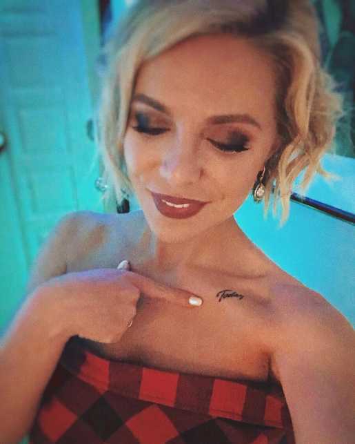 Голая Юлия Бехтерева фото 3