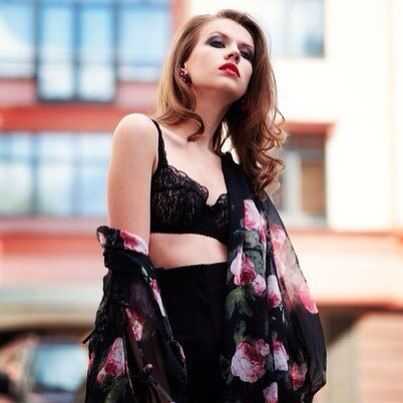 Голая Ника из Универа фото 7