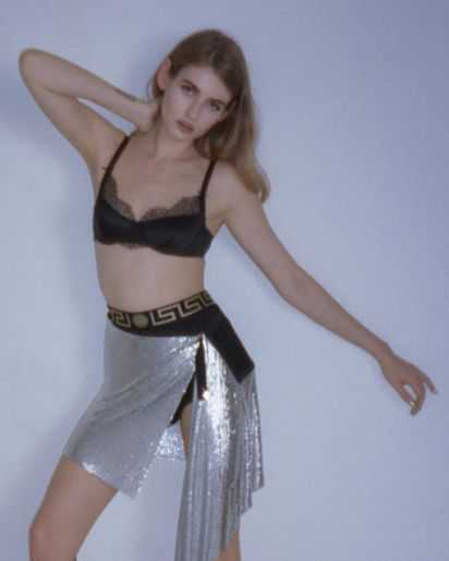 Голая Певица Луна фото 1