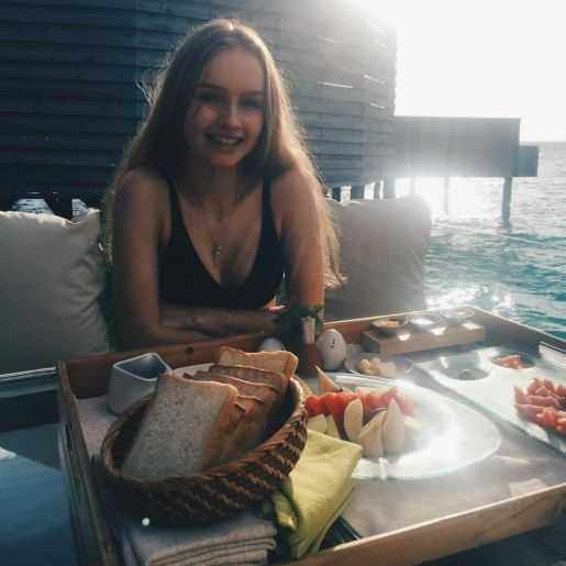 Голая Оливия Деджонг фото 4