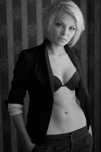 Голая Елена Купрашевич фото 1