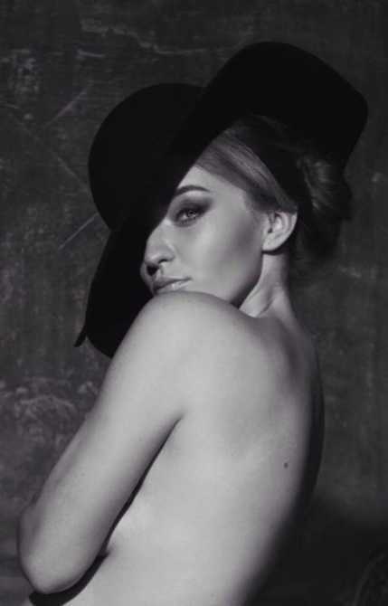 Голая Варвара Гусинская фото 12