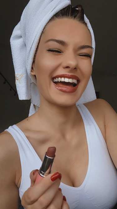 Голая Лиана Гриба фото 15