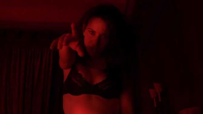 Голая Карла Гуджино фото 10