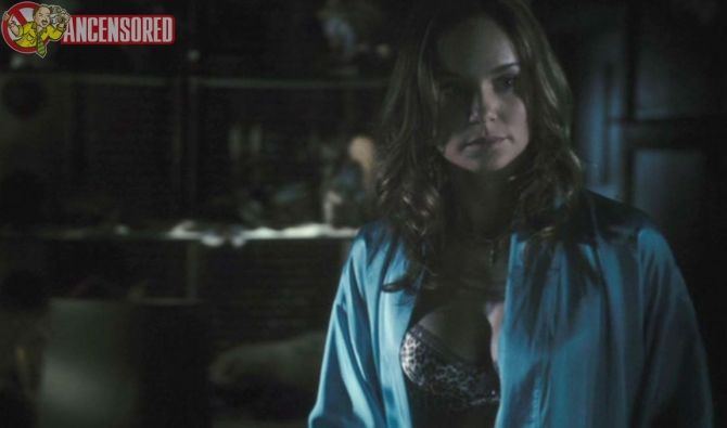 Голая Сара Уэйн Кэллис фото 4