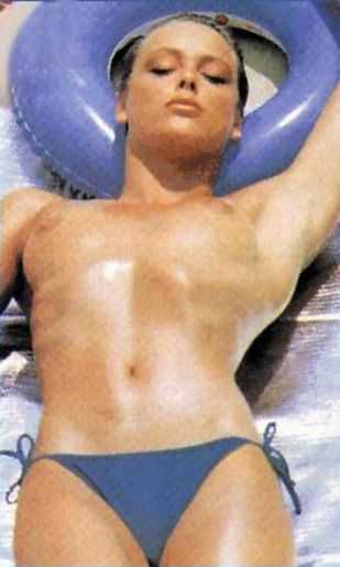 Голая Бриджит Нильсен фото 7