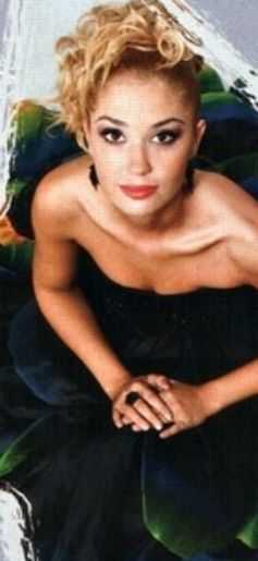 Голая Агата Муцениеце фото 3