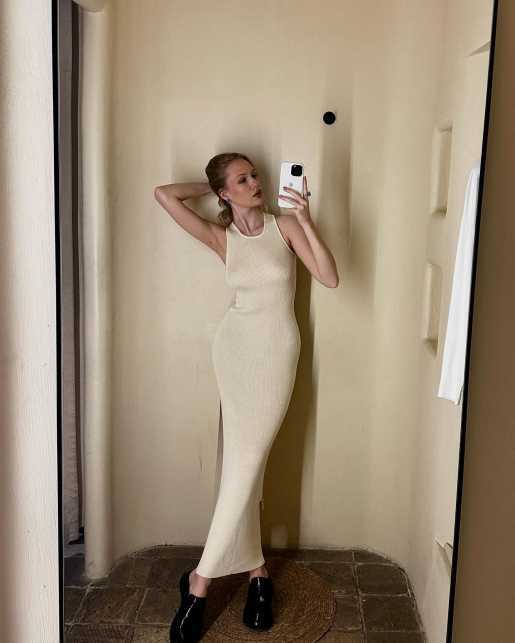 Голая Наташа из слово пацана фото 17