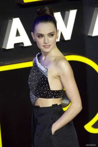 Голая Дэйзи Ридли фото 14