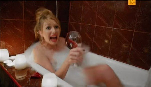 Голая Катя из Кухни фото 1