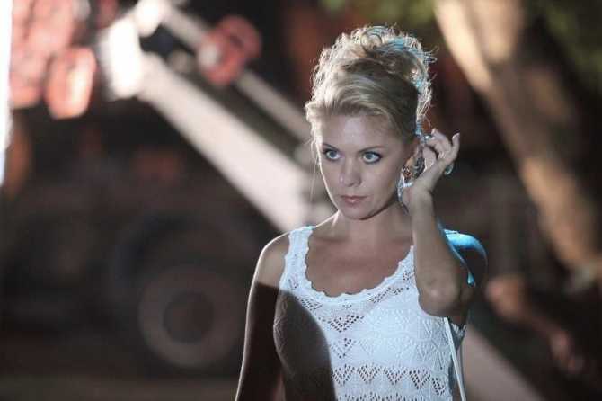 Голая Анна Дюкова фото 2