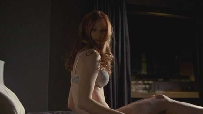 Голая Дебора Энн Уолл фото 3