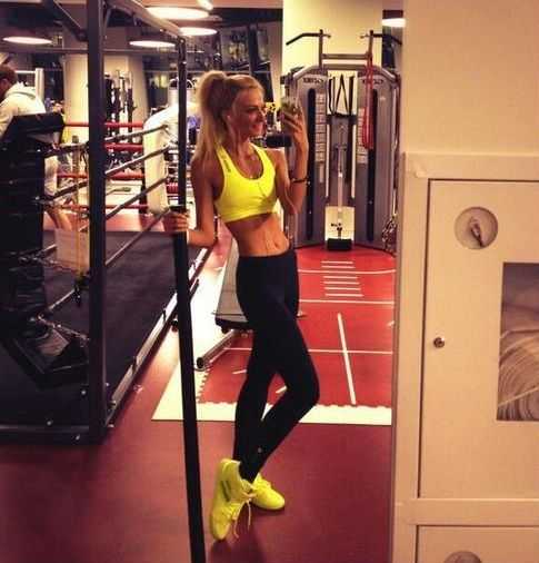 Голая Полина Максимова фото 29