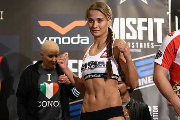 Голая Каролина Ковалькевич фото 5