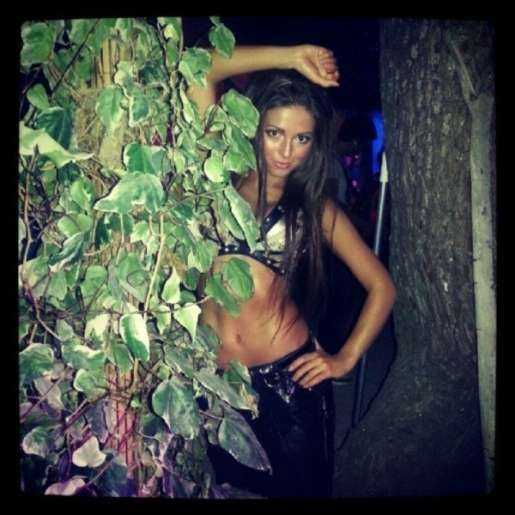 Голая Нюша фото 22