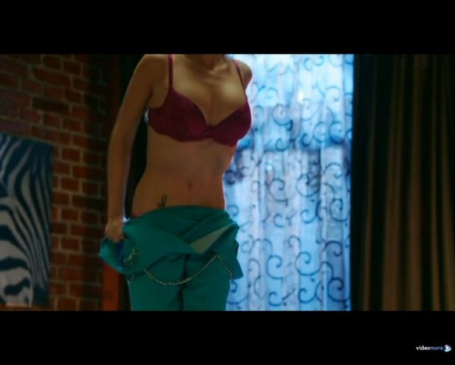 Голая Ева  из Кухни фото 13