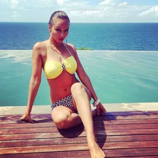 Голая Анастасия Лисова фото 1