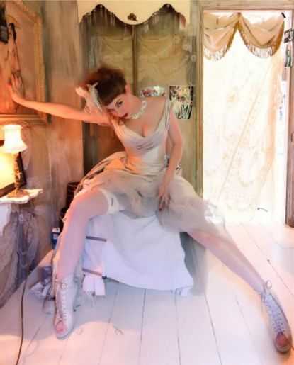 Голая Эсме Бьянко фото 14